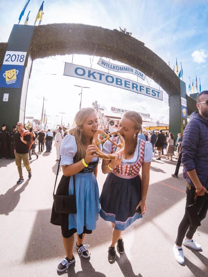 Oktoberfest On A Budget * München